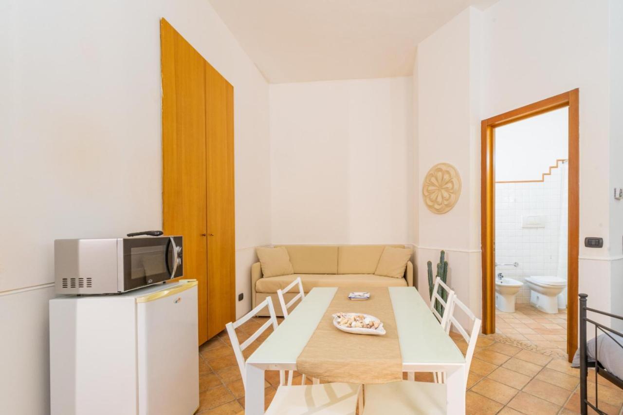 Andrea'S Hotel Lecce Bagian luar foto